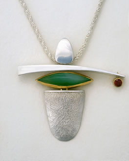 Munich Muse necklace in silver with Bar and Marquise cut Jade stone